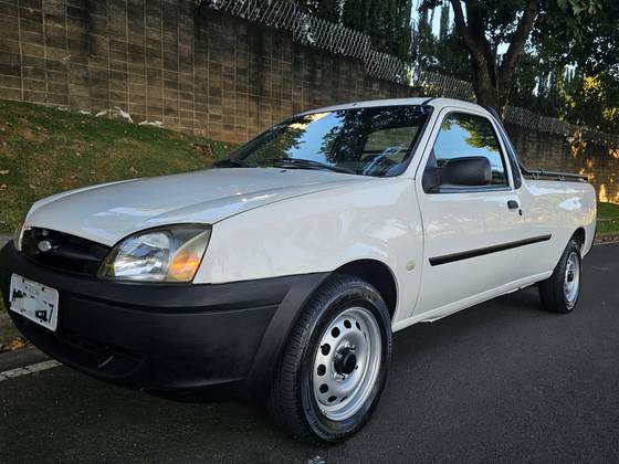 FORD COURIER 1.6 MPI L 8V FLEX 2P MANUAL FORD COURIER 1.6 MPI L 8V FLEX 2P MANUAL